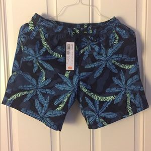 NWT: SUNDEK men’s Bathing Suit and T-Shirt